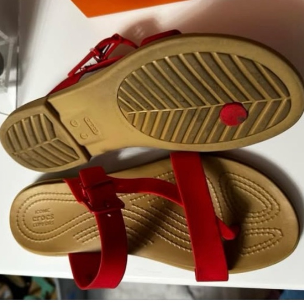 Crocs